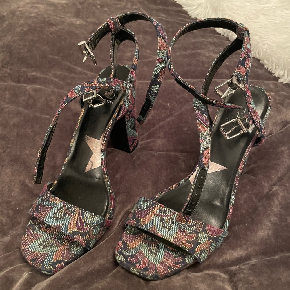 Fun pattern heels